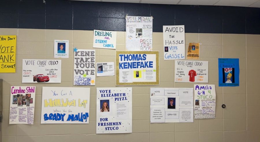 Posters+in+Freshman+hall.