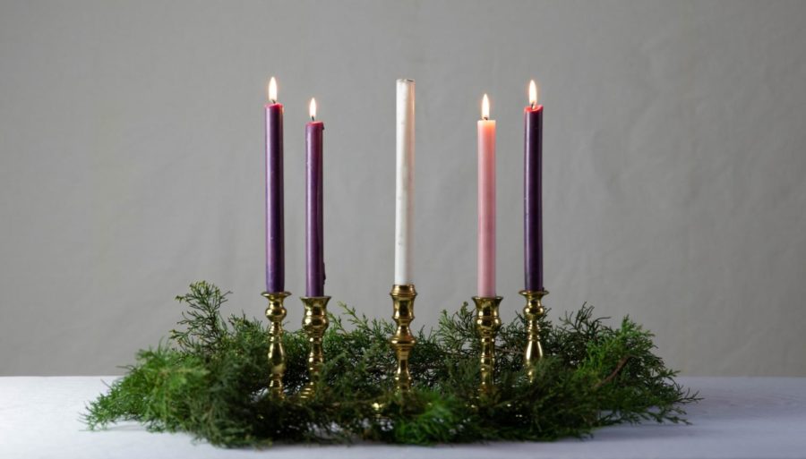Advent wreath with fully lit candles